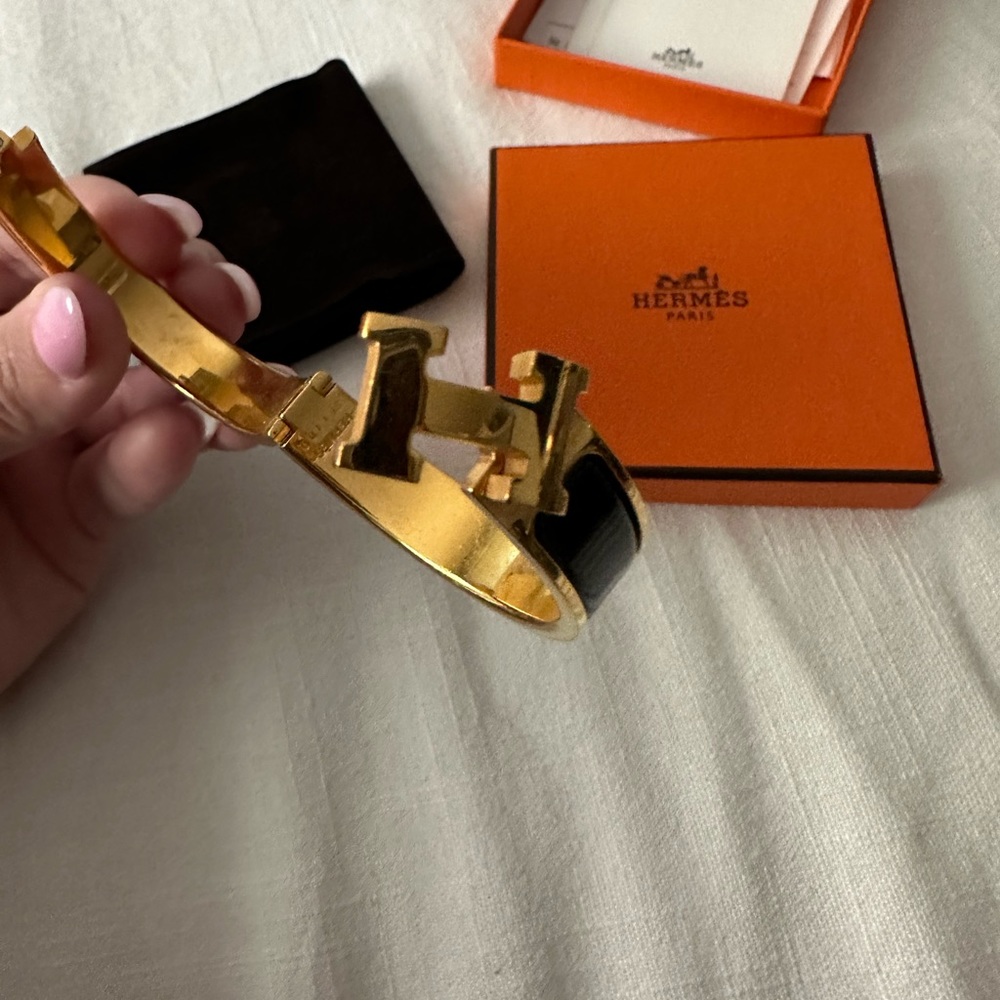 Hermés CLIC H BRACELET - Picture 9 of 11